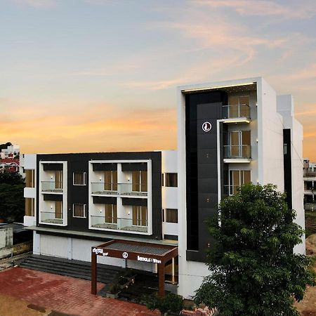 Lexus Inn Mysore Bagian luar foto