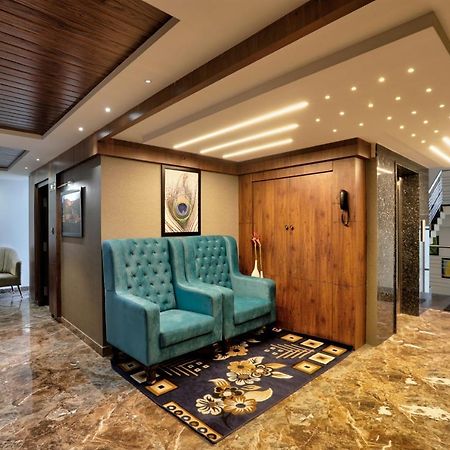 Lexus Inn Mysore Bagian luar foto