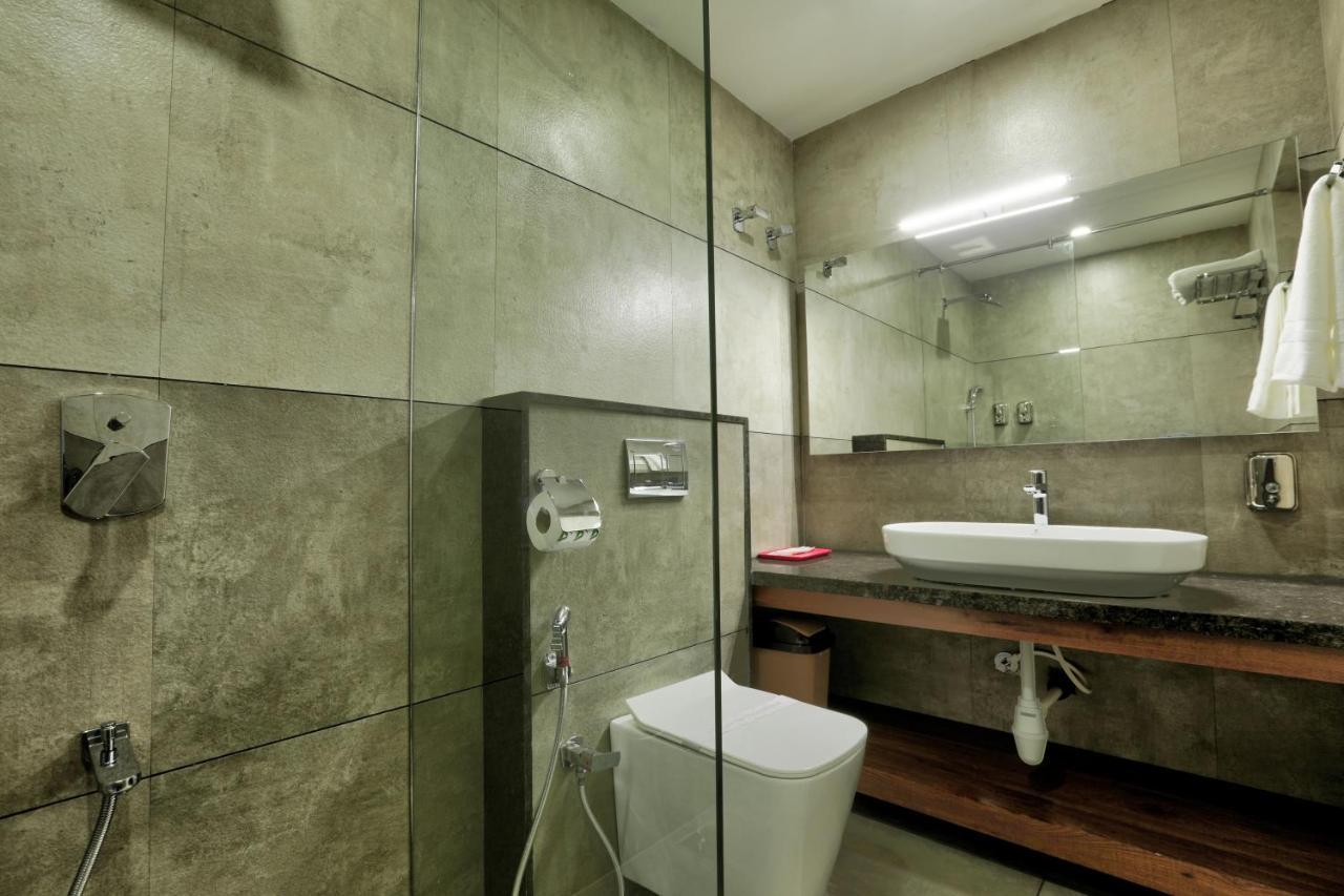 Lexus Inn Mysore Bagian luar foto